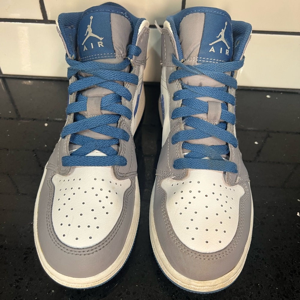 2023 Air Jordan 1 Mid ‘Cement True Blue